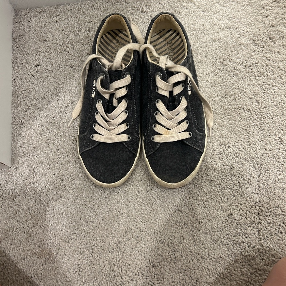 Taos Footwear Black and White Sneakers
